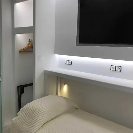 Searock And بيت خشبي