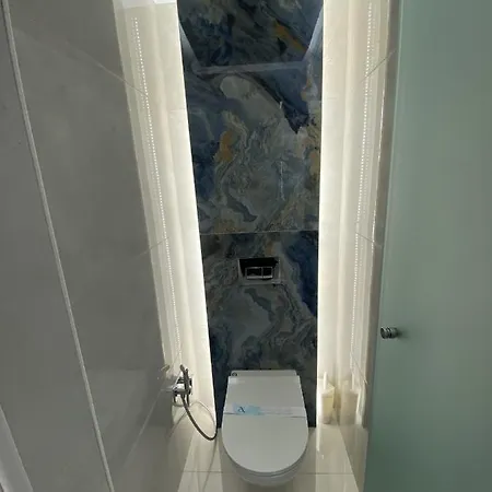 Searock And بيت خشبي *