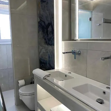 Searock And بيت خشبي أمورجوس