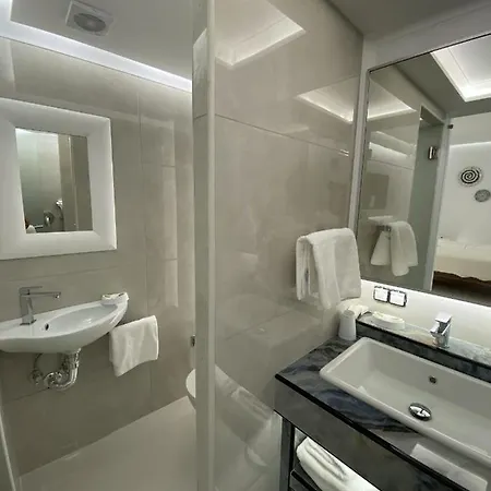 Searock And أمورجوس